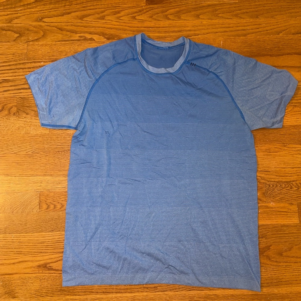 Men’s lululemon shirt xl
